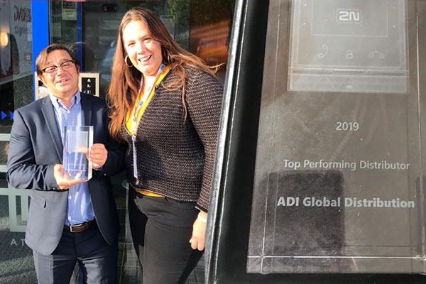 topinadiglobalaward.jpg